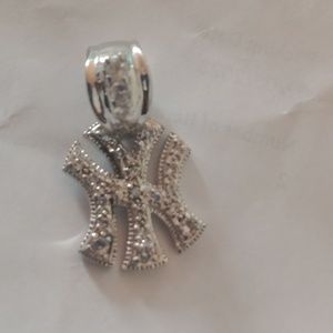 925 Silver NY CZ Pendant